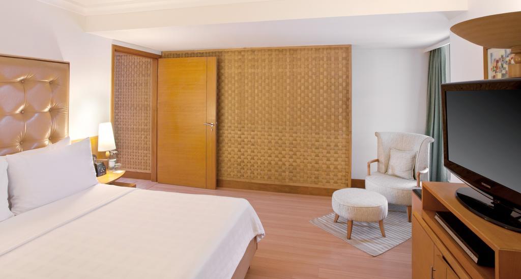 Trident Chennai Exterior foto A room at the hotel