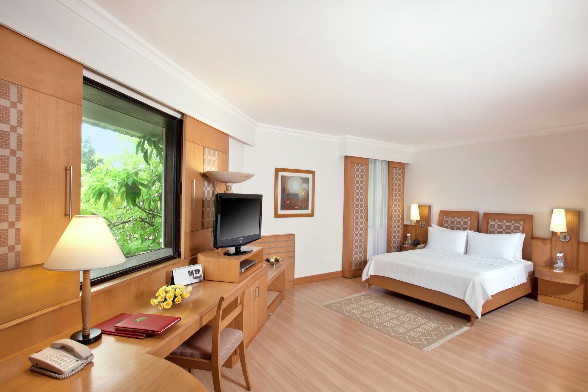 Trident Chennai Exterior foto A room at the Taj Bengal