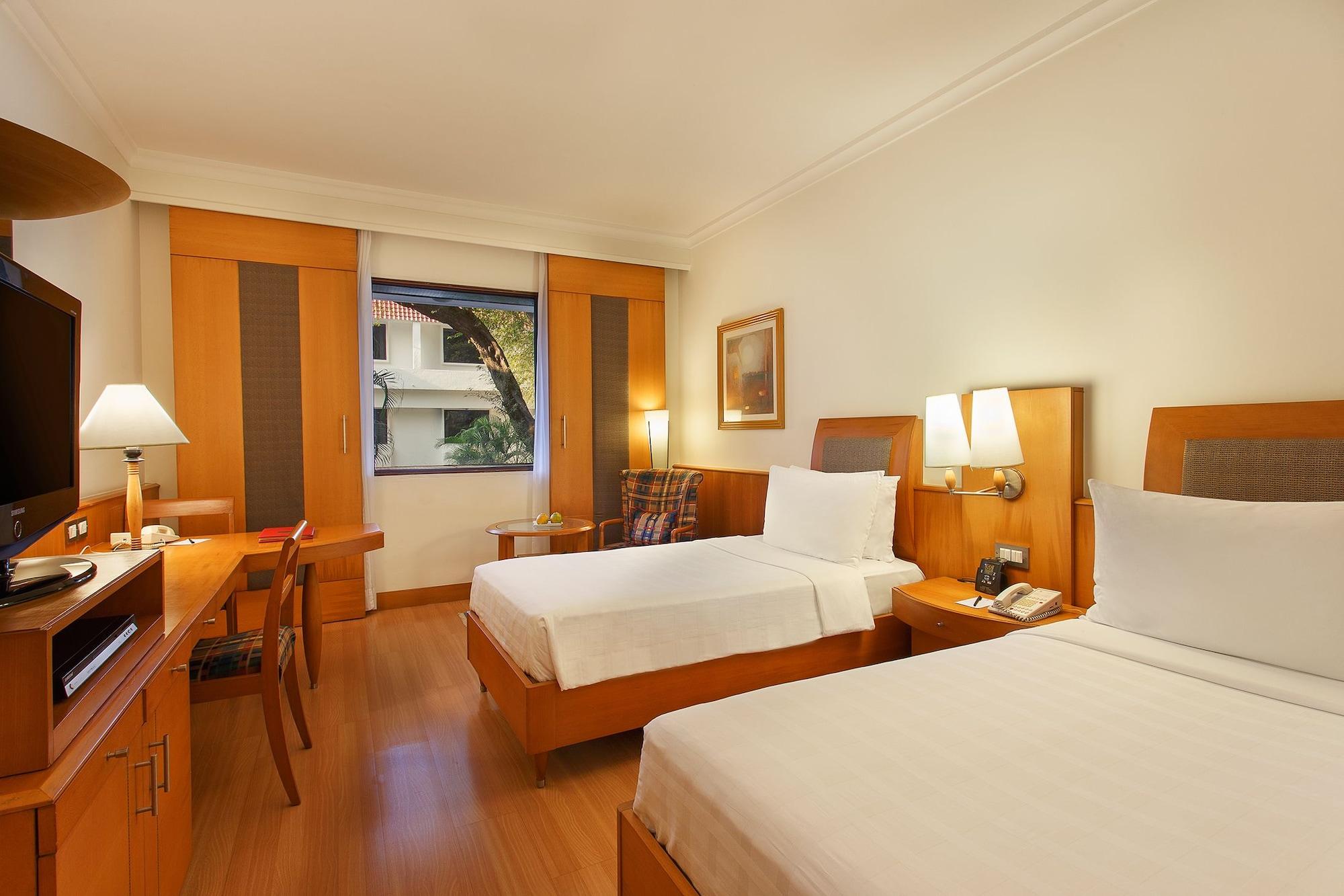 Trident Chennai Exterior foto A room at the Taj Bengal