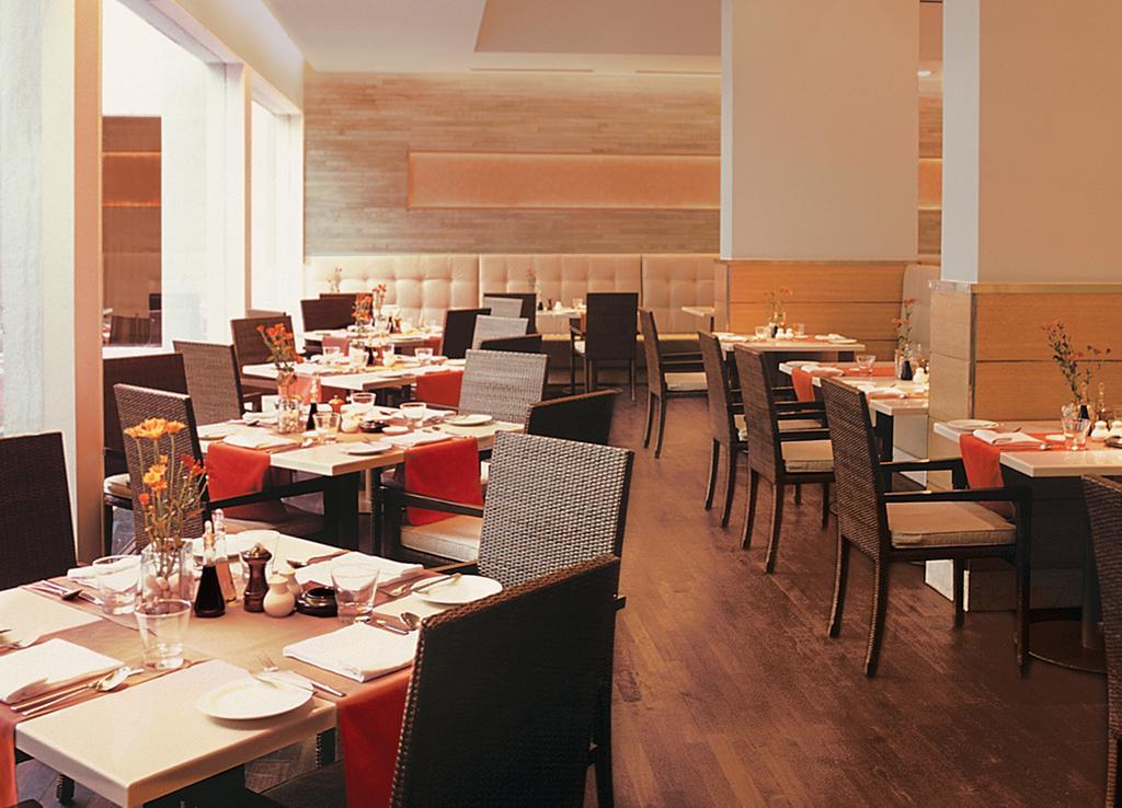 Trident Chennai Exterior foto Restaurant